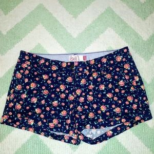 EUC Navy floral print print SO shorts!